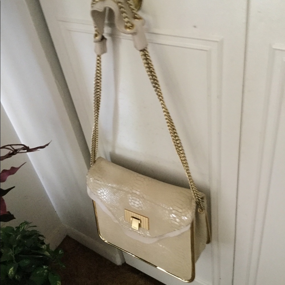 Chlo sally beige leather medium Shoulder bag